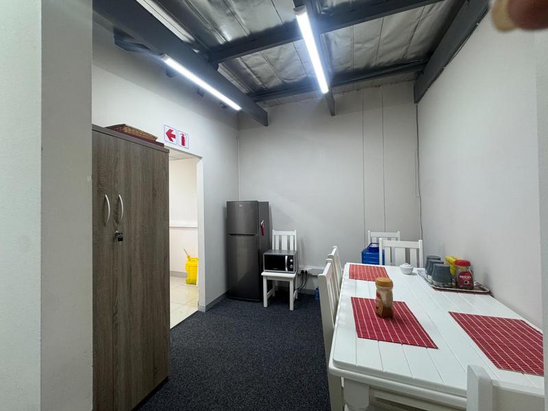 To Let commercial Property for Rent in Mount Pleasant Eastern Cape